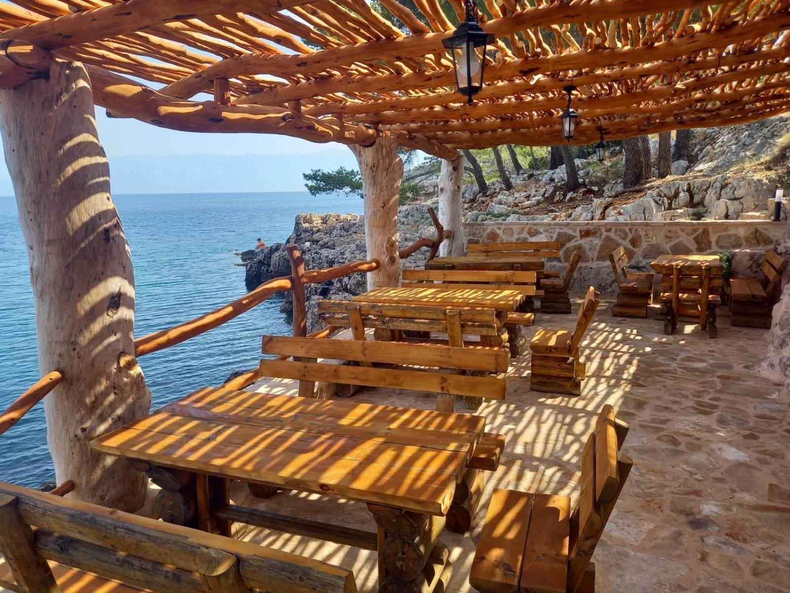 Apartmani Nikola Zastražišće Exterior foto